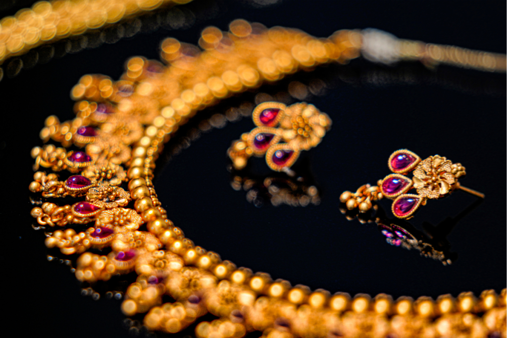 Before you hand over that box of old earrings, read this checklist to protect value and avoid regret.